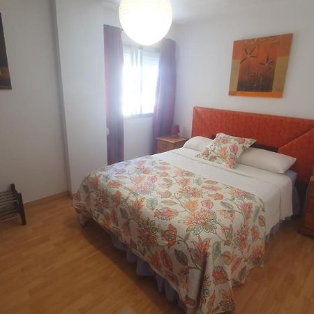 Visit Gibraltar Stay In La Linea For Less! La Linea de la Concepcion Exterior photo
