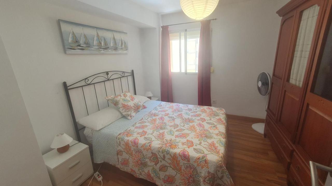 Visit Gibraltar Stay In La Linea For Less! La Linea de la Concepcion Exterior photo
